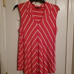 NWOT Cable & Gauge sleeveless v-neck top